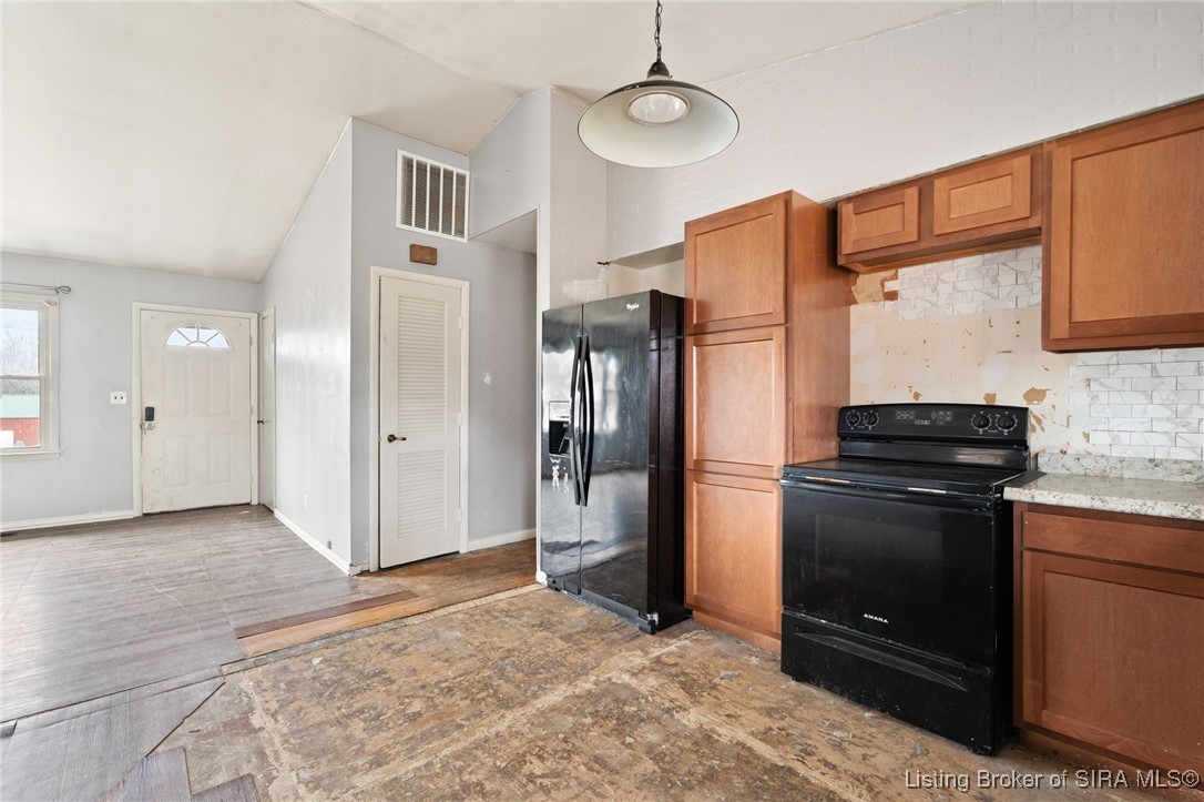 303 Lake Road Henryville, IN 47126 - Photo 16 of 32