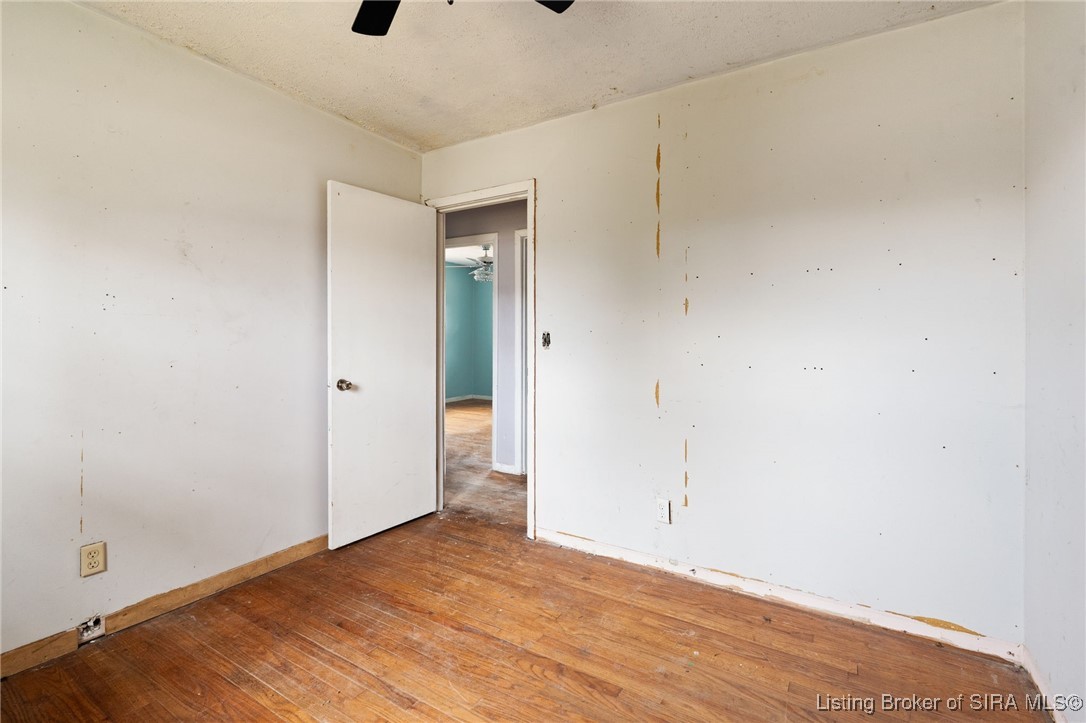 303 Lake Road Henryville, IN 47126 - Photo 22 of 32