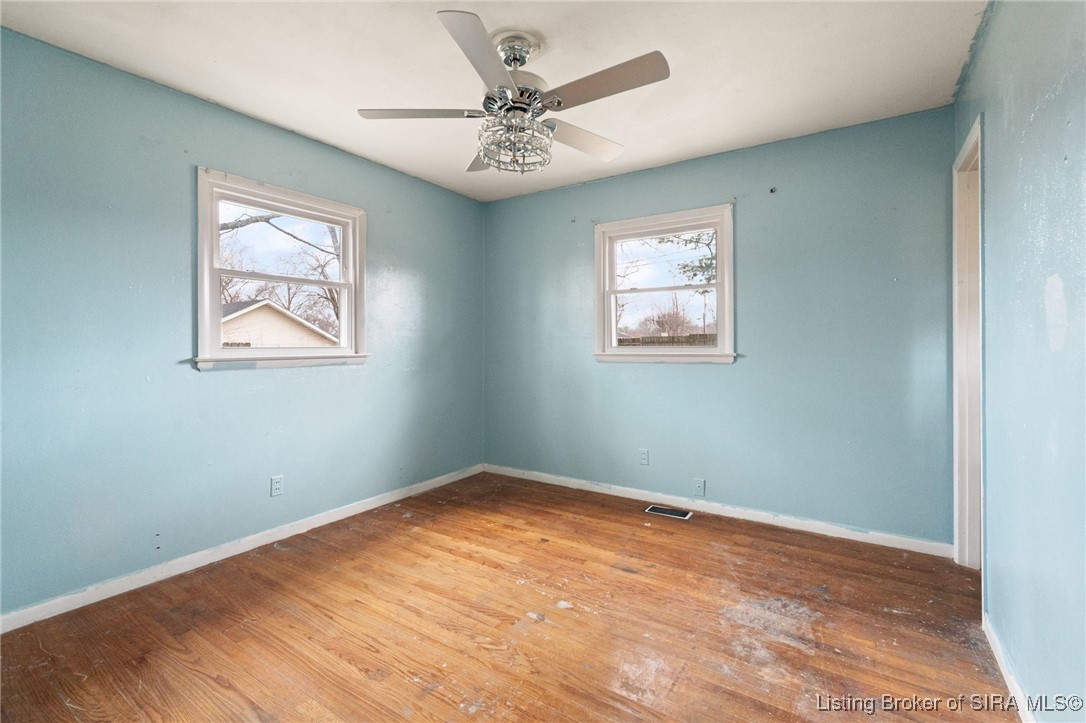 303 Lake Road Henryville, IN 47126 - Photo 23 of 32