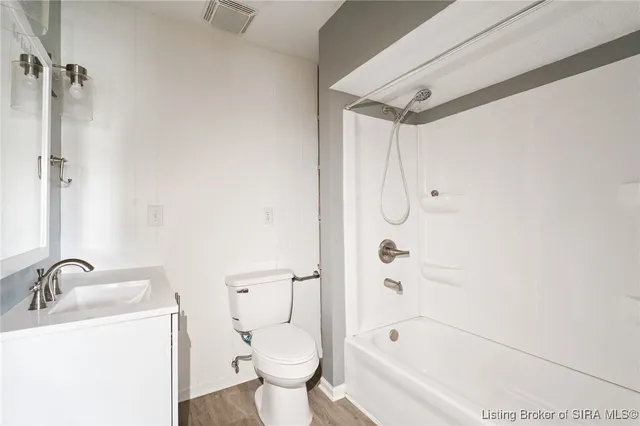 $150,000 | 303 Lake Road, Henryville, IN 47126