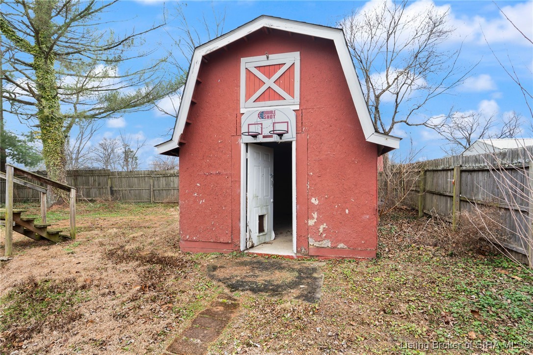 303 Lake Road Henryville, IN 47126 - Photo 30 of 32