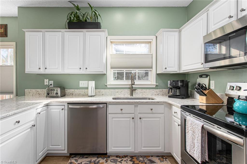 1317 Salem Crossing Road Kernersville, NC 27284 - Photo 12 of 34