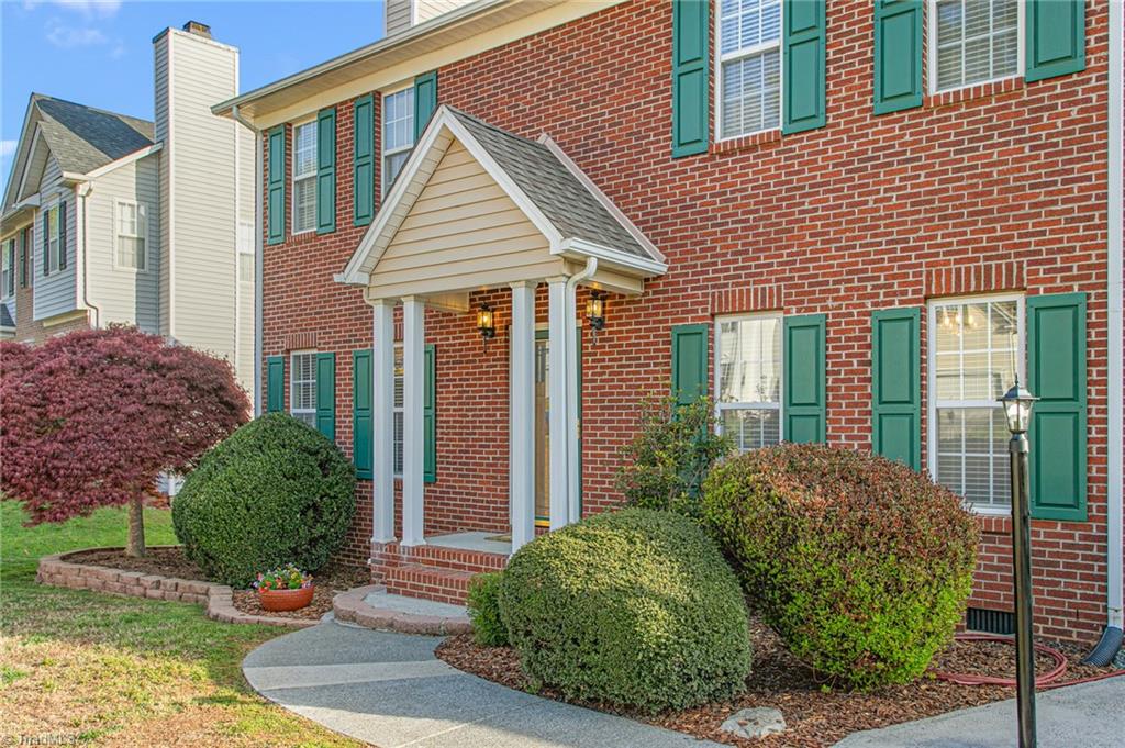 1317 Salem Crossing Road Kernersville, NC 27284 - Photo 2 of 34