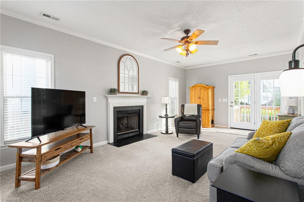 1317 Salem Crossing Road Kernersville, NC 27284 - Photo 4 of 34