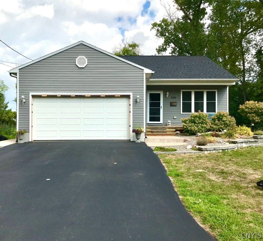 206 Sheridan Road Clay, NY 13090 - Photo 1 of 1 Gallery Image 1