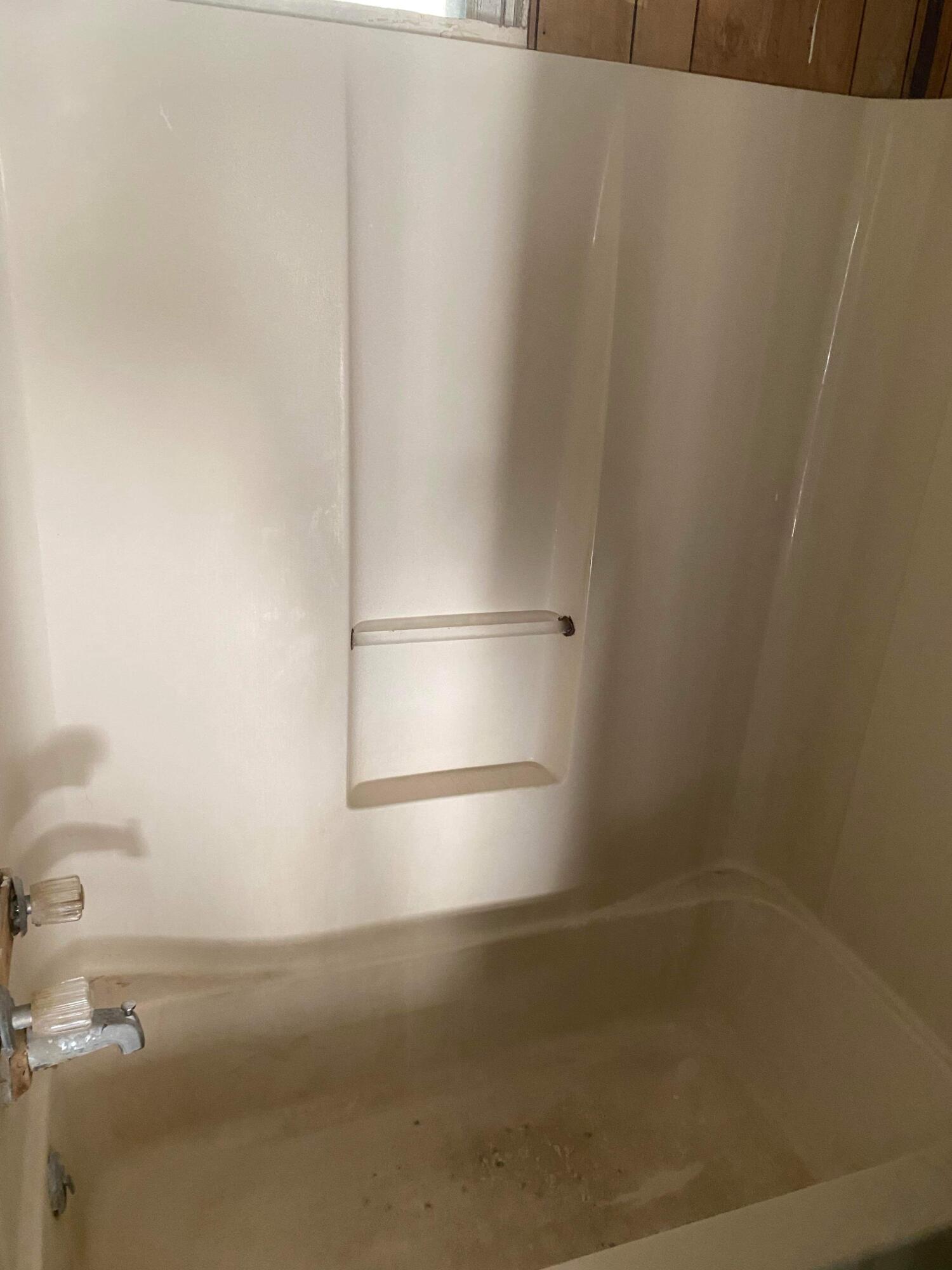 145 Live Oak Avenue West DeFuniak Springs, FL 32435 - Photo 17 of 25 a view of a small space