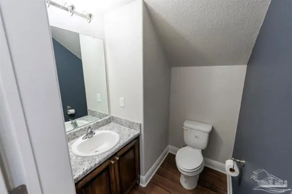 $2,000 | 1060 Bretts Way, Cantonment, FL 32533