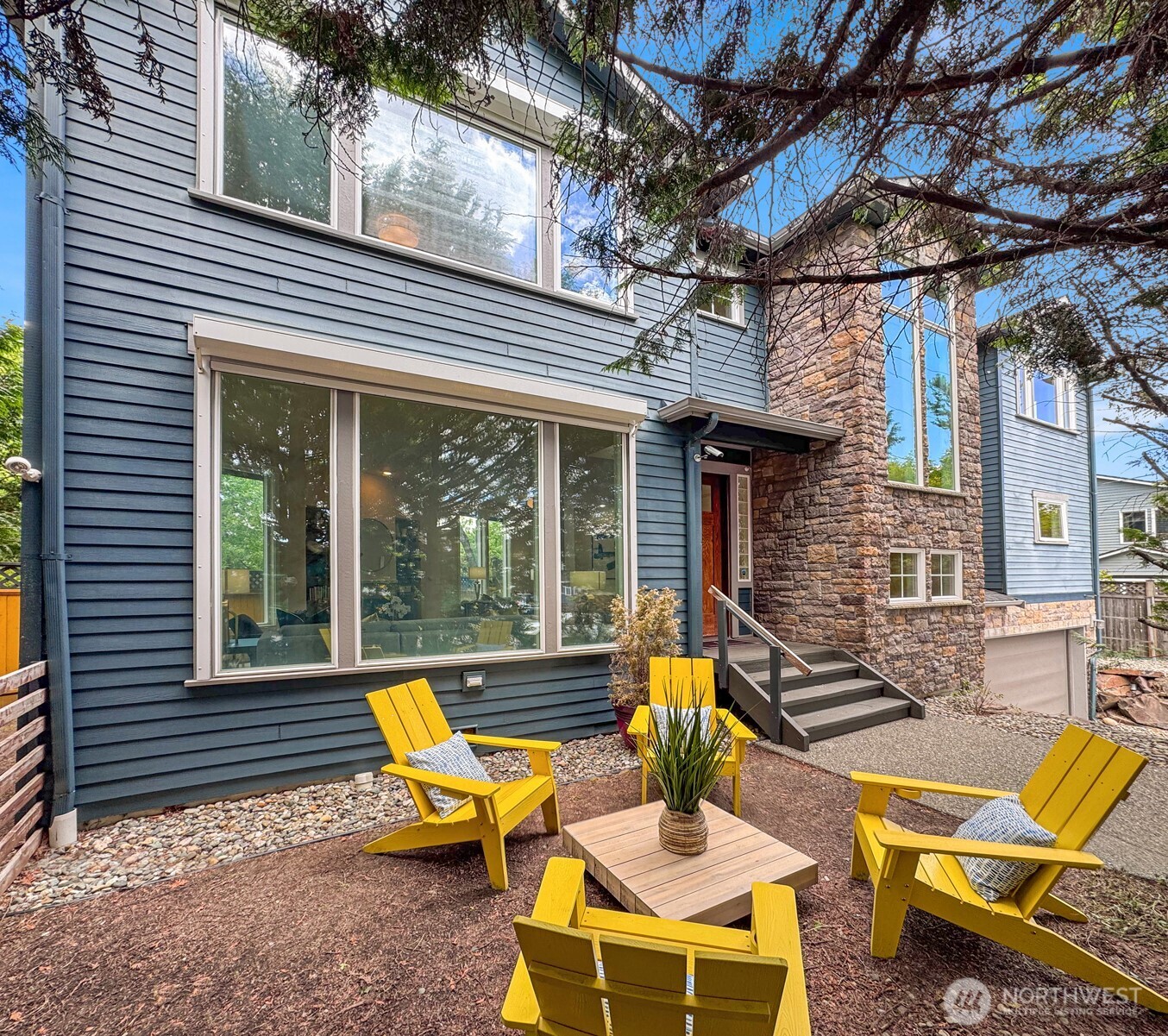 4600 Green Lake Way North Seattle, WA 98103 - Photo 1 of 33