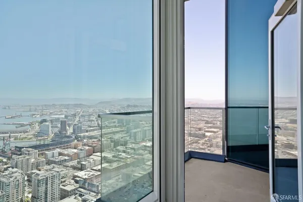 $24,995 | 425 1st Street, Unit 5402, San Francisco, CA 94105