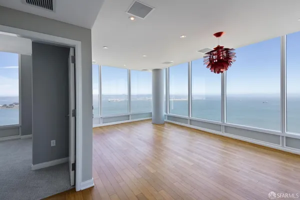 $24,995 | 425 1st Street, Unit 5402, San Francisco, CA 94105