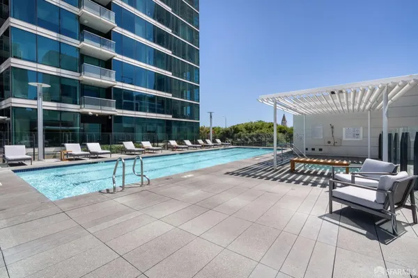 $24,995 | 425 1st Street, Unit 5402, San Francisco, CA 94105