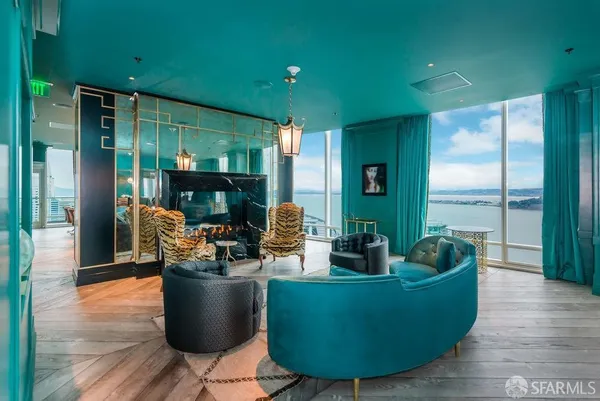 $24,995 | 425 1st Street, Unit 5402, San Francisco, CA 94105