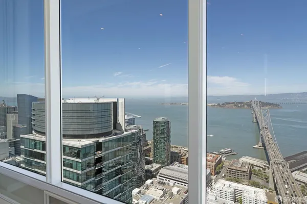 $24,995 | 425 1st Street, Unit 5402, San Francisco, CA 94105