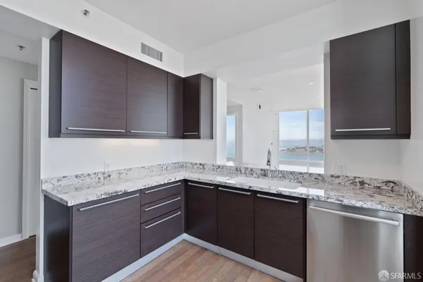 $24,995 | 425 1st Street, Unit 5402, San Francisco, CA 94105
