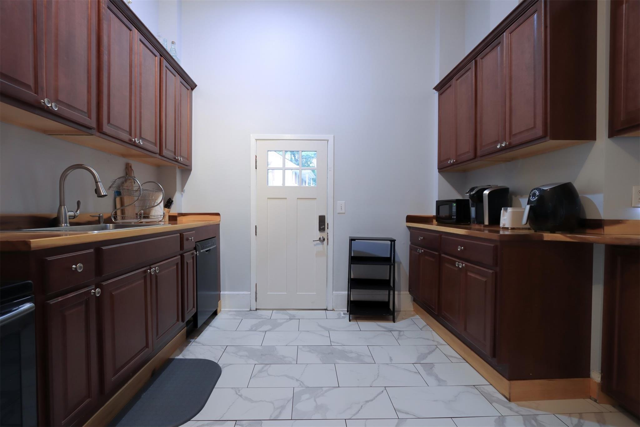 93 New Market Road Tryon, NC 28782 - Photo 8 of 25 Gallery Image 8