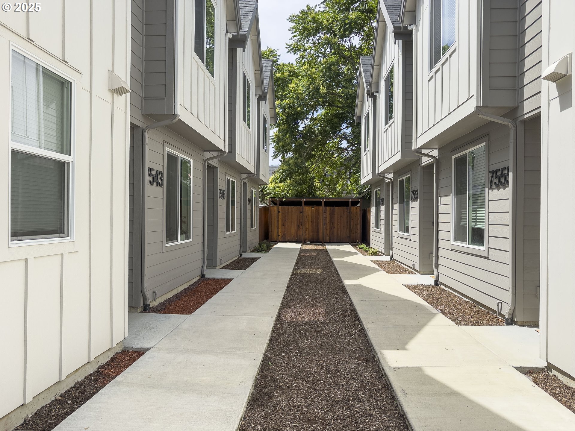 7557 North Gilbert Avenue Portland, OR 97203 - Photo 17 of 27