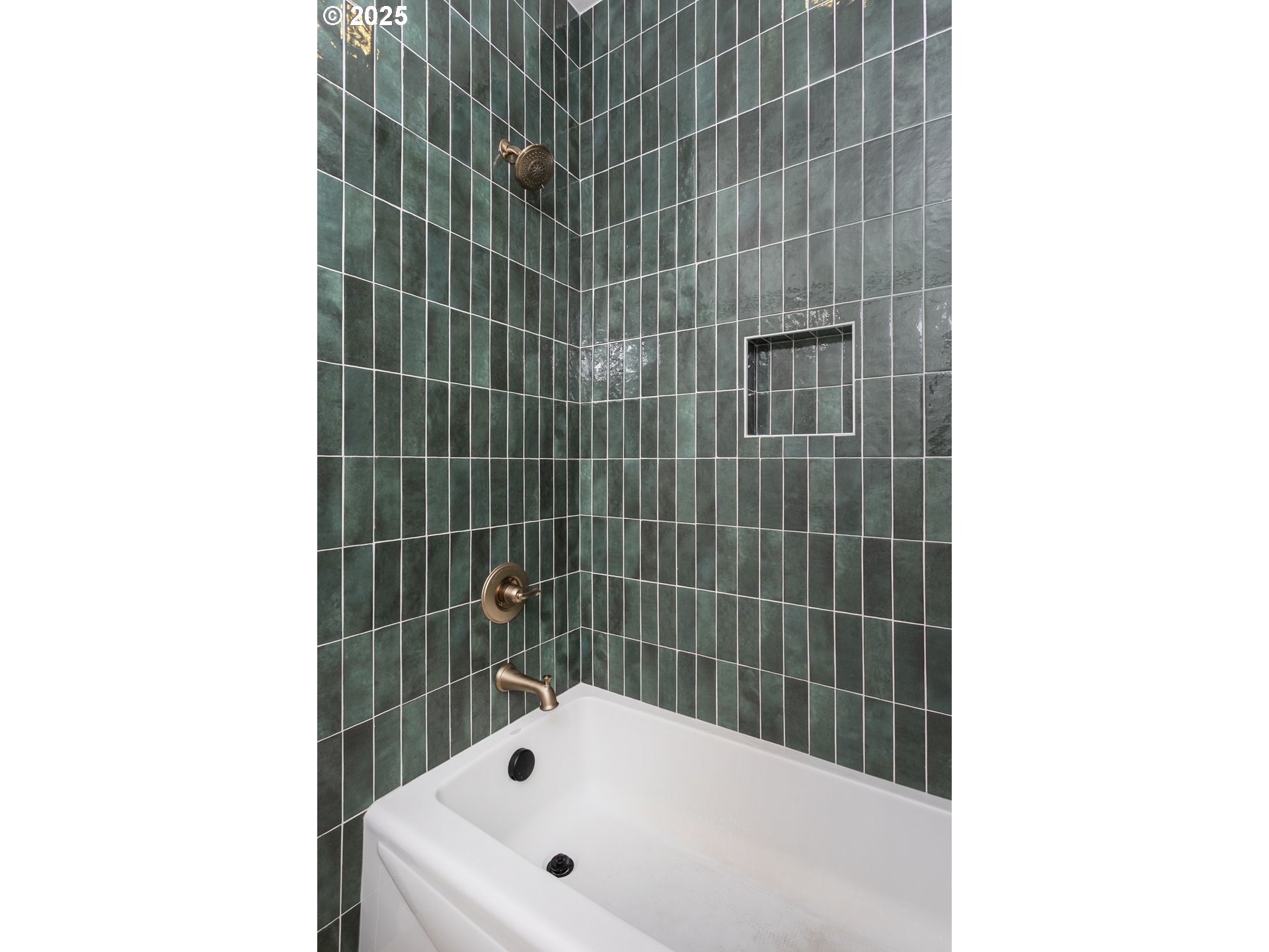 7557 North Gilbert Avenue Portland, OR 97203 - Photo 18 of 27