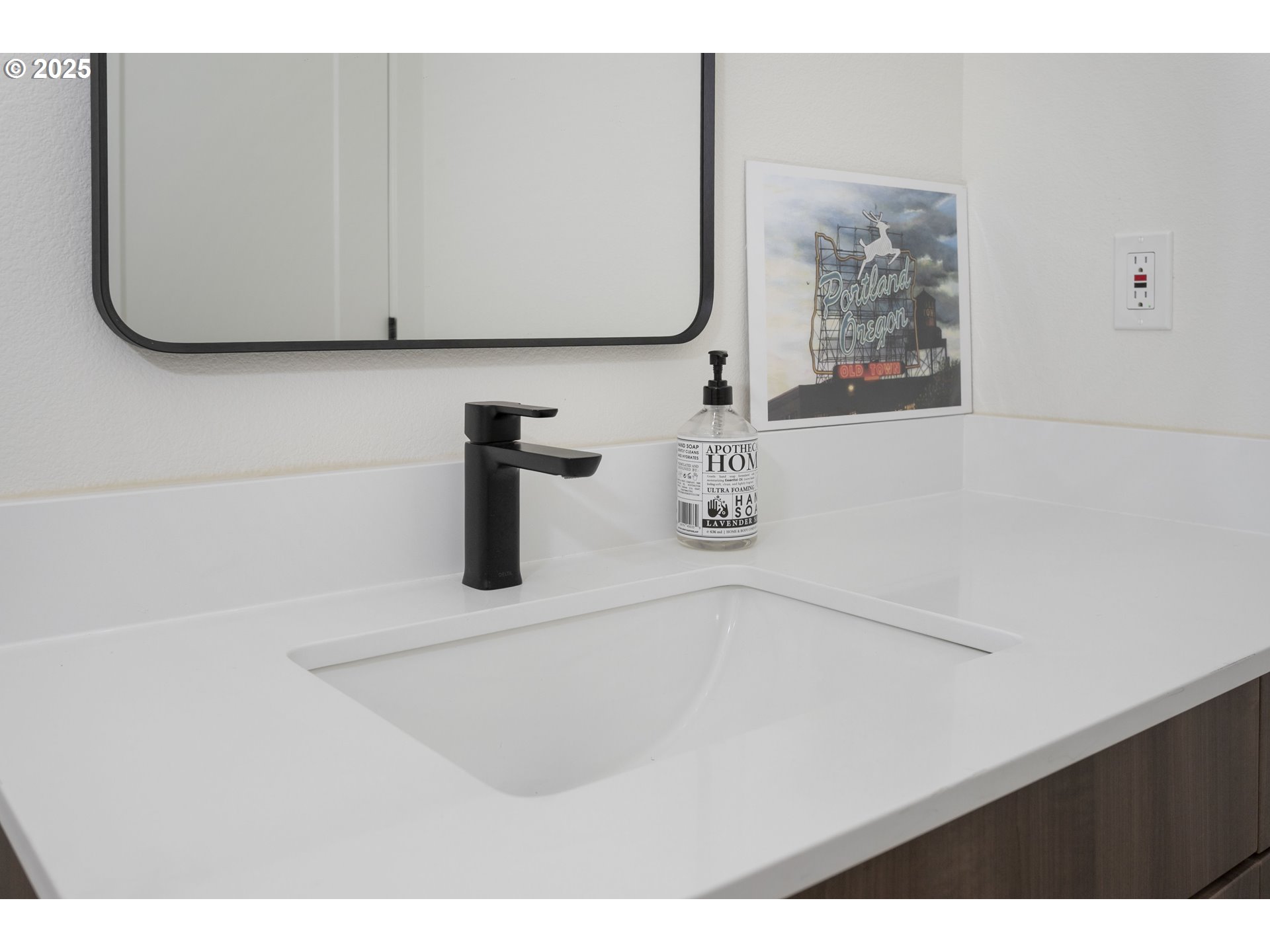 7557 North Gilbert Avenue Portland, OR 97203 - Photo 26 of 27