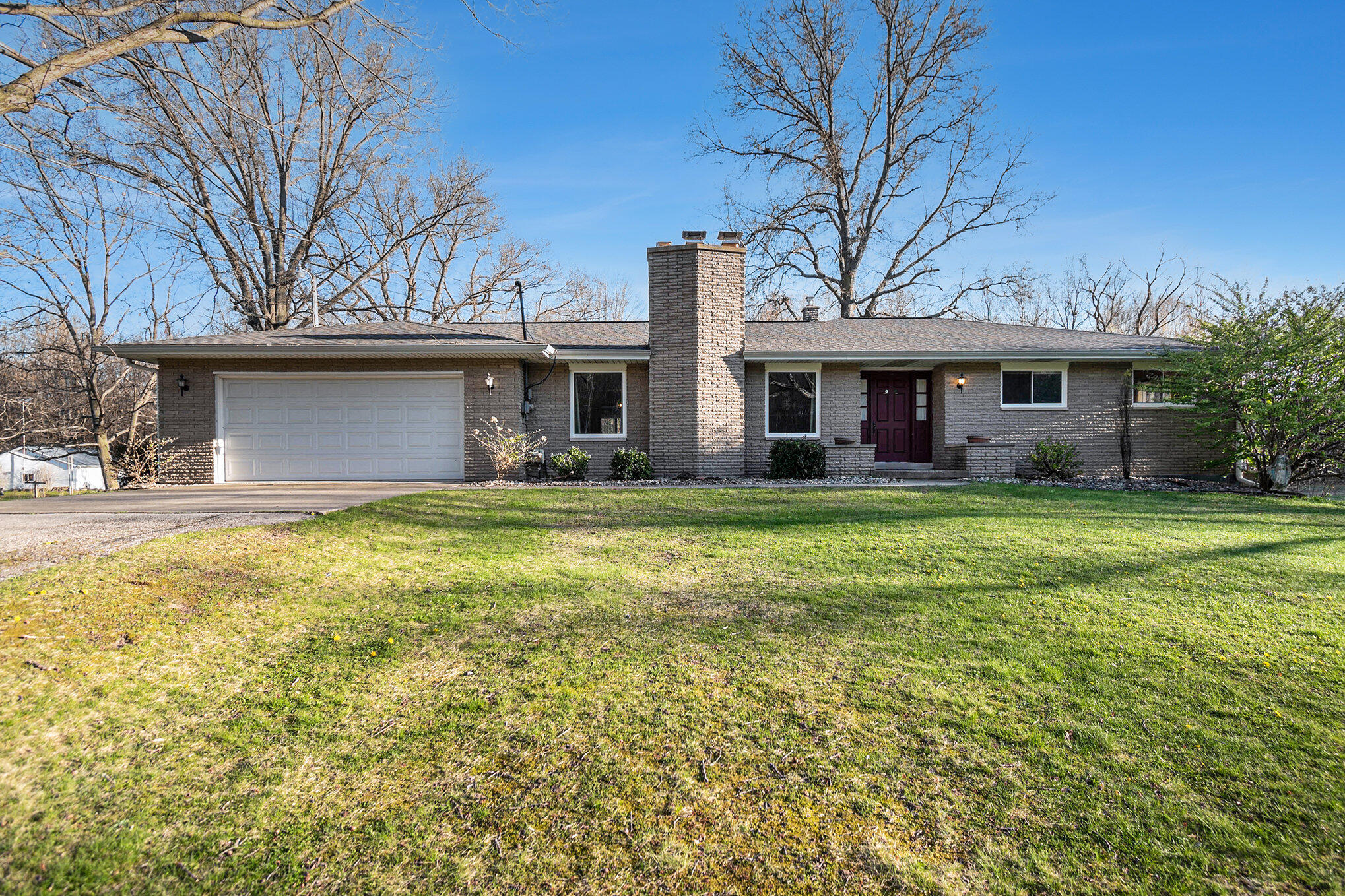 12395 Prior Road St. Charles, MI 48655 - Photo 1 of 36 031_next_door_photos_12395_59