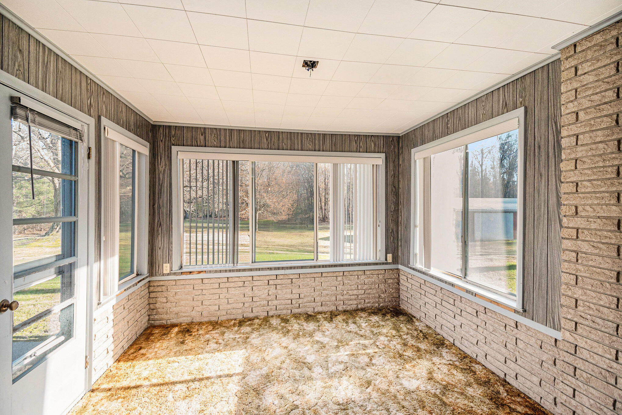12395 Prior Road St. Charles, MI 48655 - Photo 12 of 36 011_6