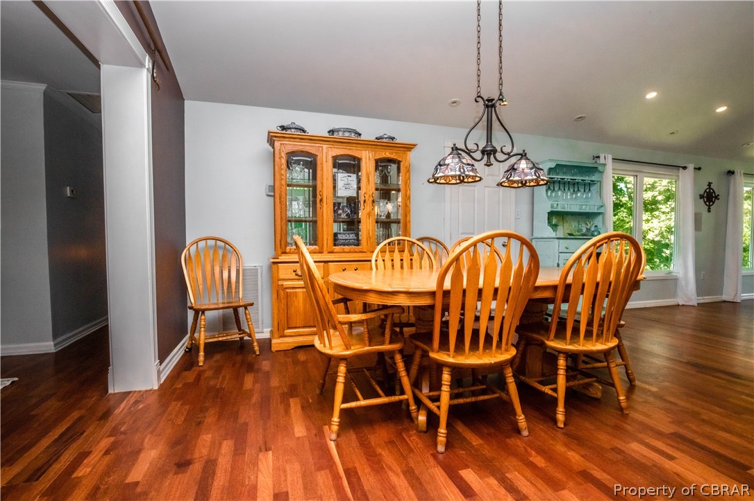 2471 Regent Road Topping, VA 23169 - Photo 11 of 40 Dining Area