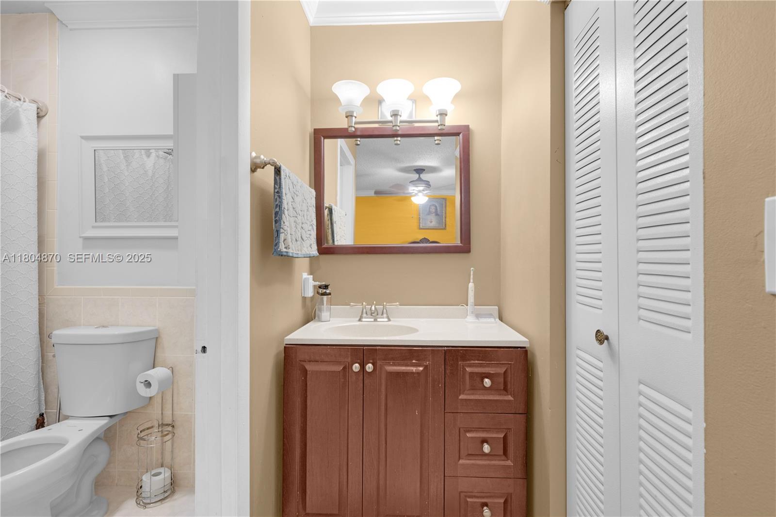 19251 Southwest 118th Court Miami, FL 33177 - Photo 15 of 42