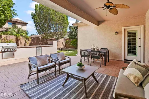 $599,000 | 2736 East Sourwood Drive, Gilbert, AZ 85298
