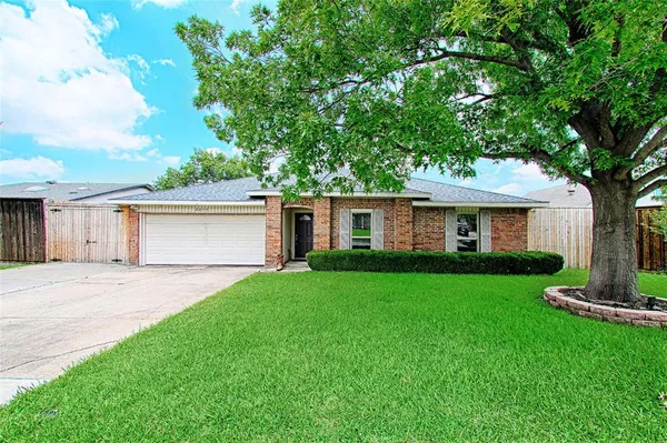 $345,000 | 2511 Via Avenida, Carrollton, TX 75006