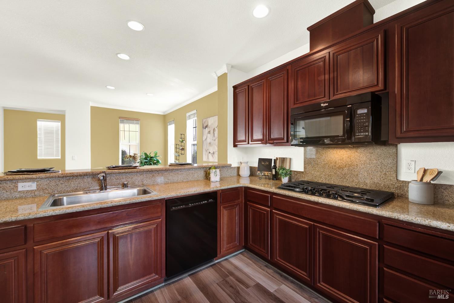 7004 Alder Creek Road Vallejo, CA 94591 - Photo 27 of 68