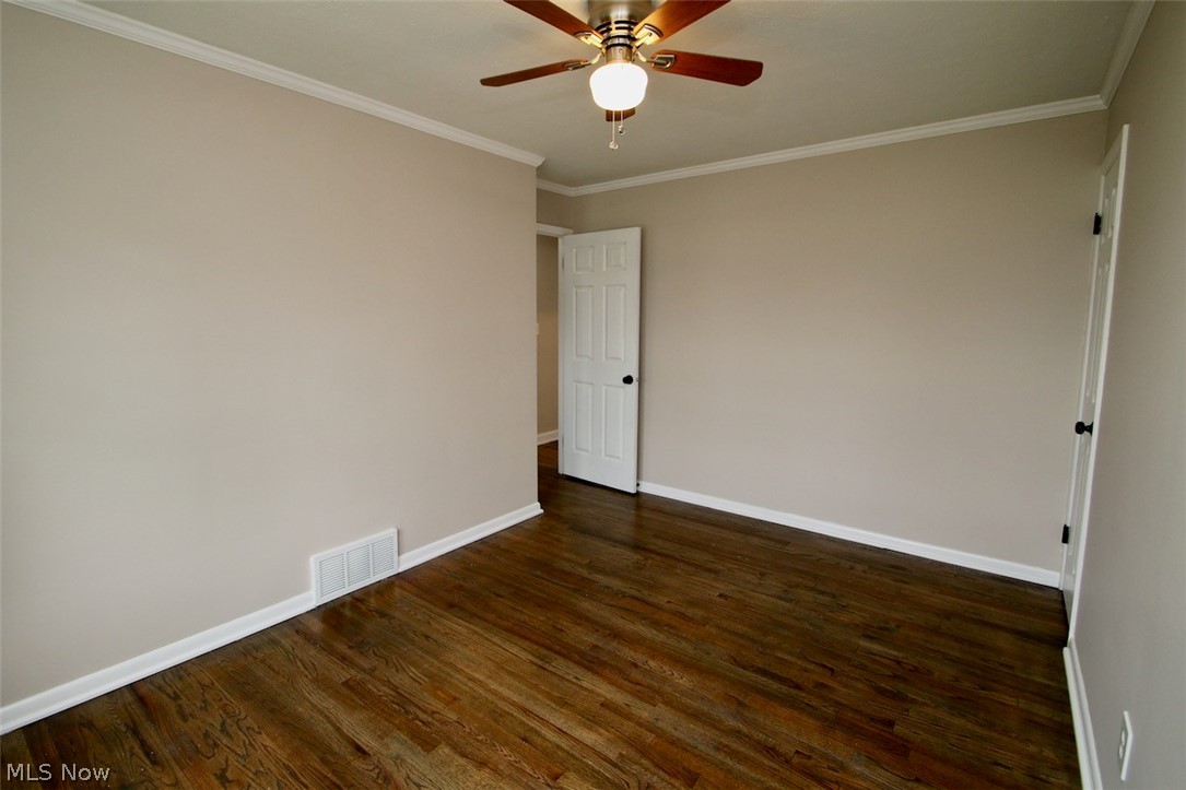 1730 Crestwood Road Cleveland, OH 44124 - Photo 28 of 35 Gallery Image 28