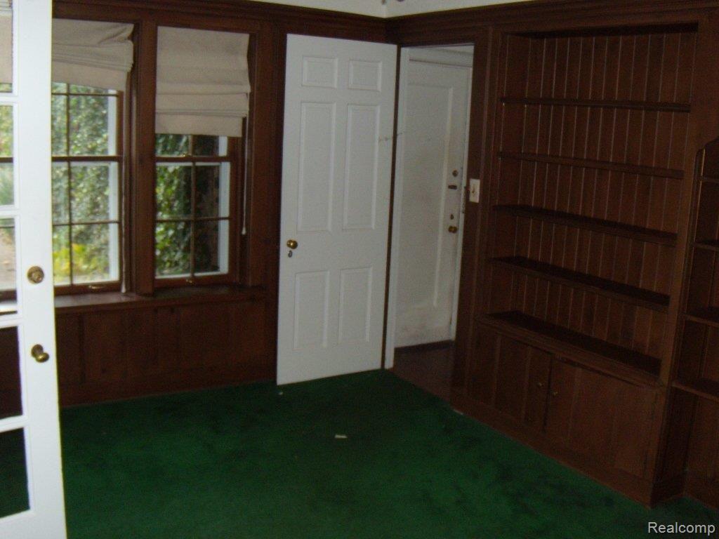 114 Merriweather Road Grosse Pointe, MI 48236 - Photo 7 of 17 DSCN3671