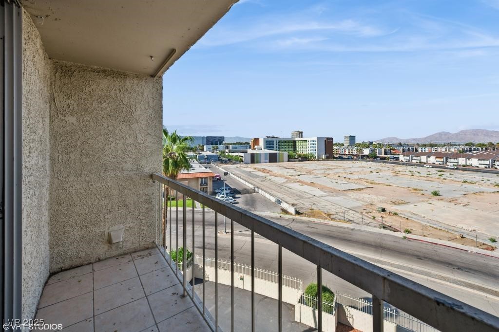 745 North Royal Crest Circle, Unit 157 Las Vegas, NV 89169 - Photo 17 of 18
