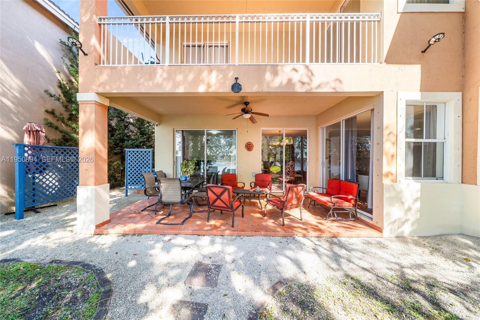 16062 Southwest 43rd Terrace Miami, FL 33185 - Photo 3 of 42