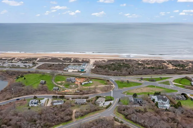 $20,000 | 16 South Elihu Place, Montauk, NY 11954