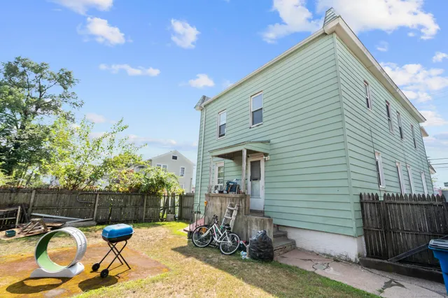 $350,000 | 225 Fulton Terrace, New Haven, CT 06512