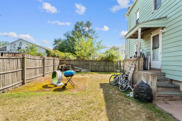 $350,000 | 225 Fulton Terrace, New Haven, CT 06512