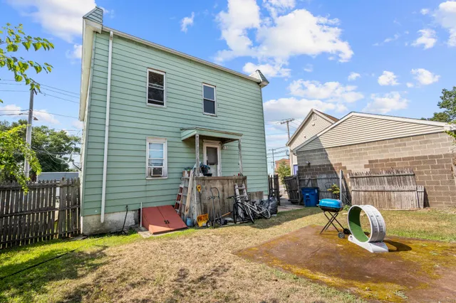 $350,000 | 225 Fulton Terrace, New Haven, CT 06512