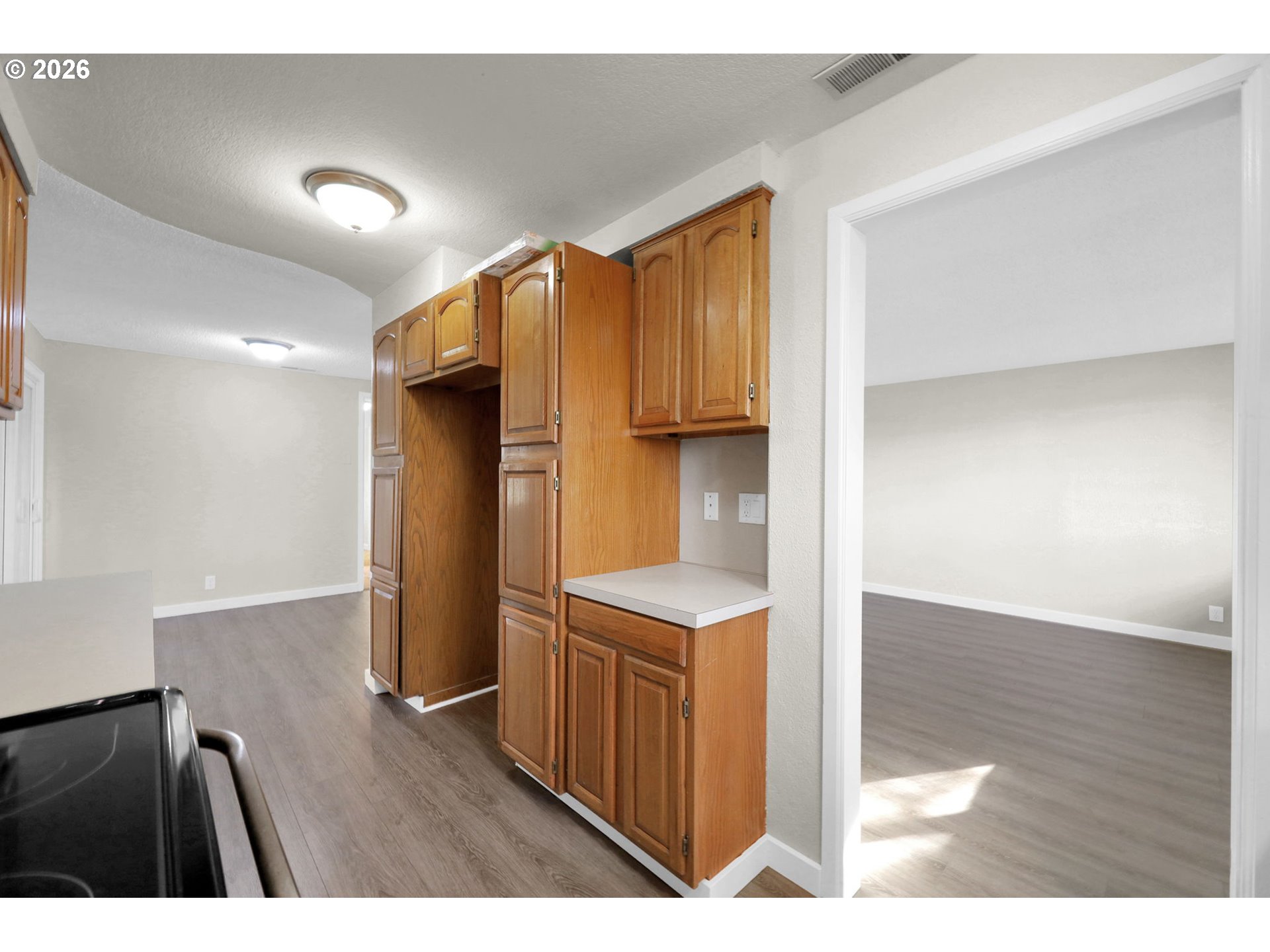 733 54th Street Springfield, OR 97478 - Photo 12 of 37