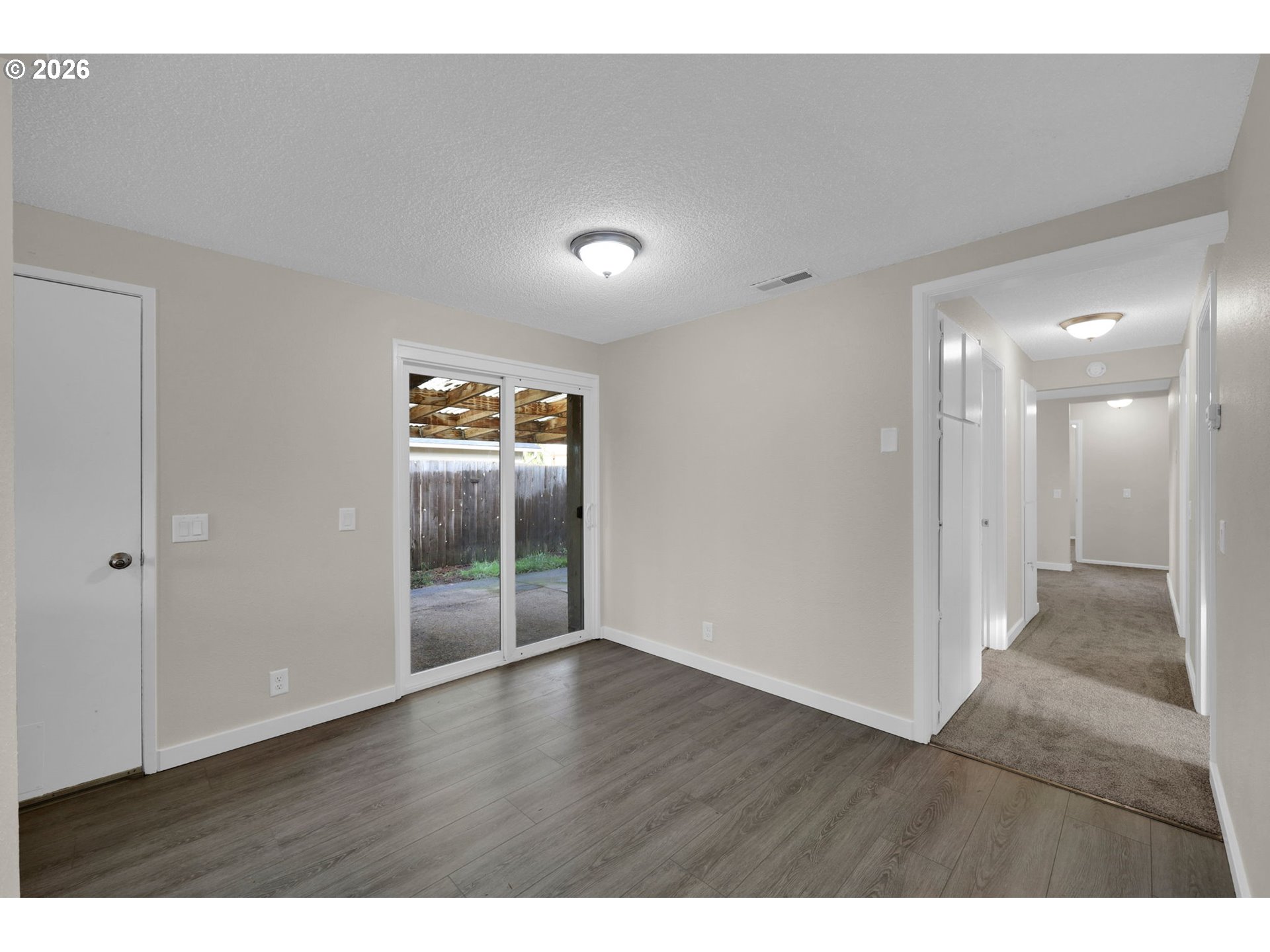 733 54th Street Springfield, OR 97478 - Photo 6 of 37