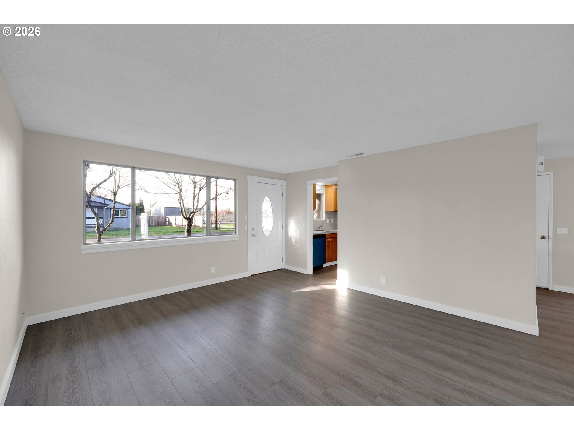 733 54th Street Springfield, OR 97478 - Photo 9 of 37