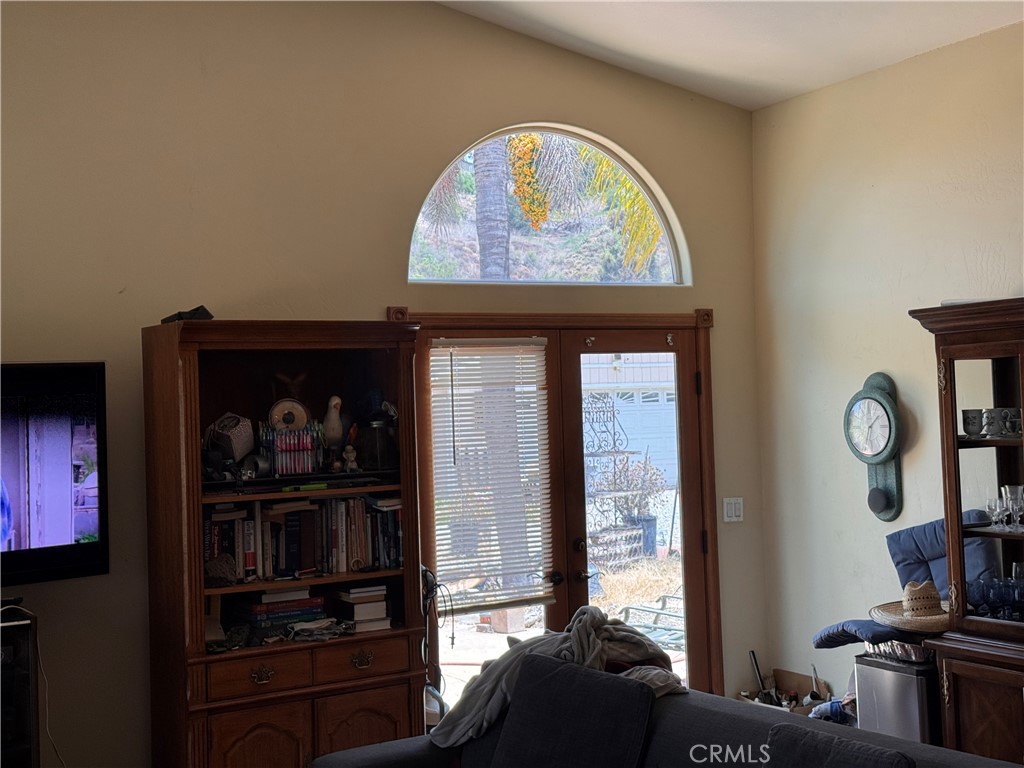 3261 Kenora Drive Spring Valley, CA 91977 - Photo 31 of 37 living room
