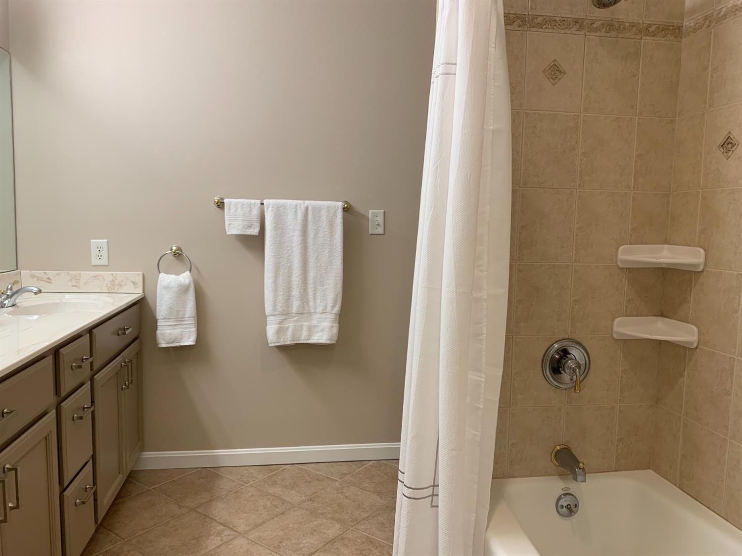 3833 Homewood Road Mariemont, OH 45227 - Photo 29 of 35