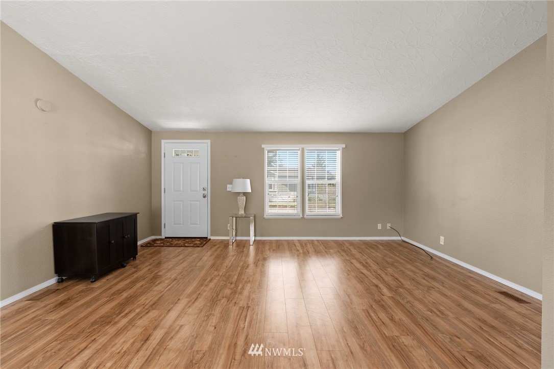 109 Forest Lane Chehalis, WA 98532 - Photo 6 of 26 Gallery Image 6