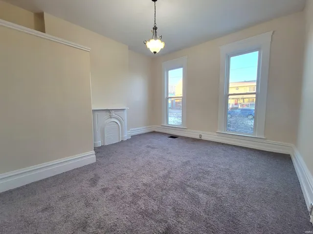 $155,000 | 1912-1914 West Indiana Street, Evansville, IN 47712