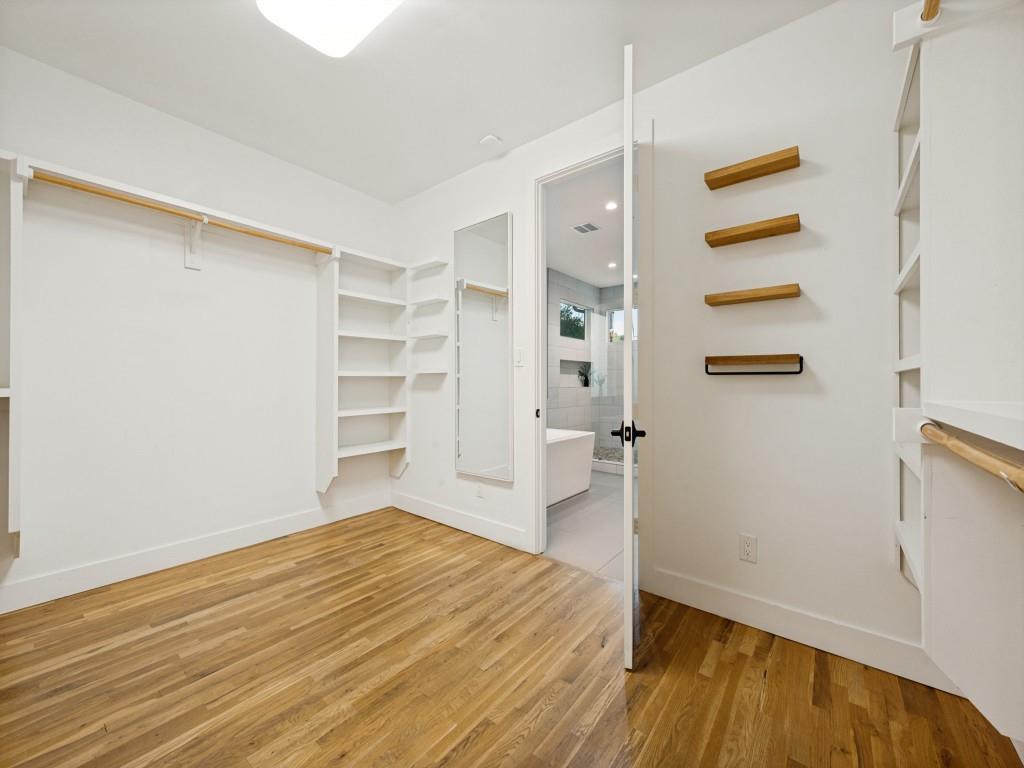 566 Hambrick Road Dallas, TX 75218 - Photo 19 of 25 Gallery Image 19