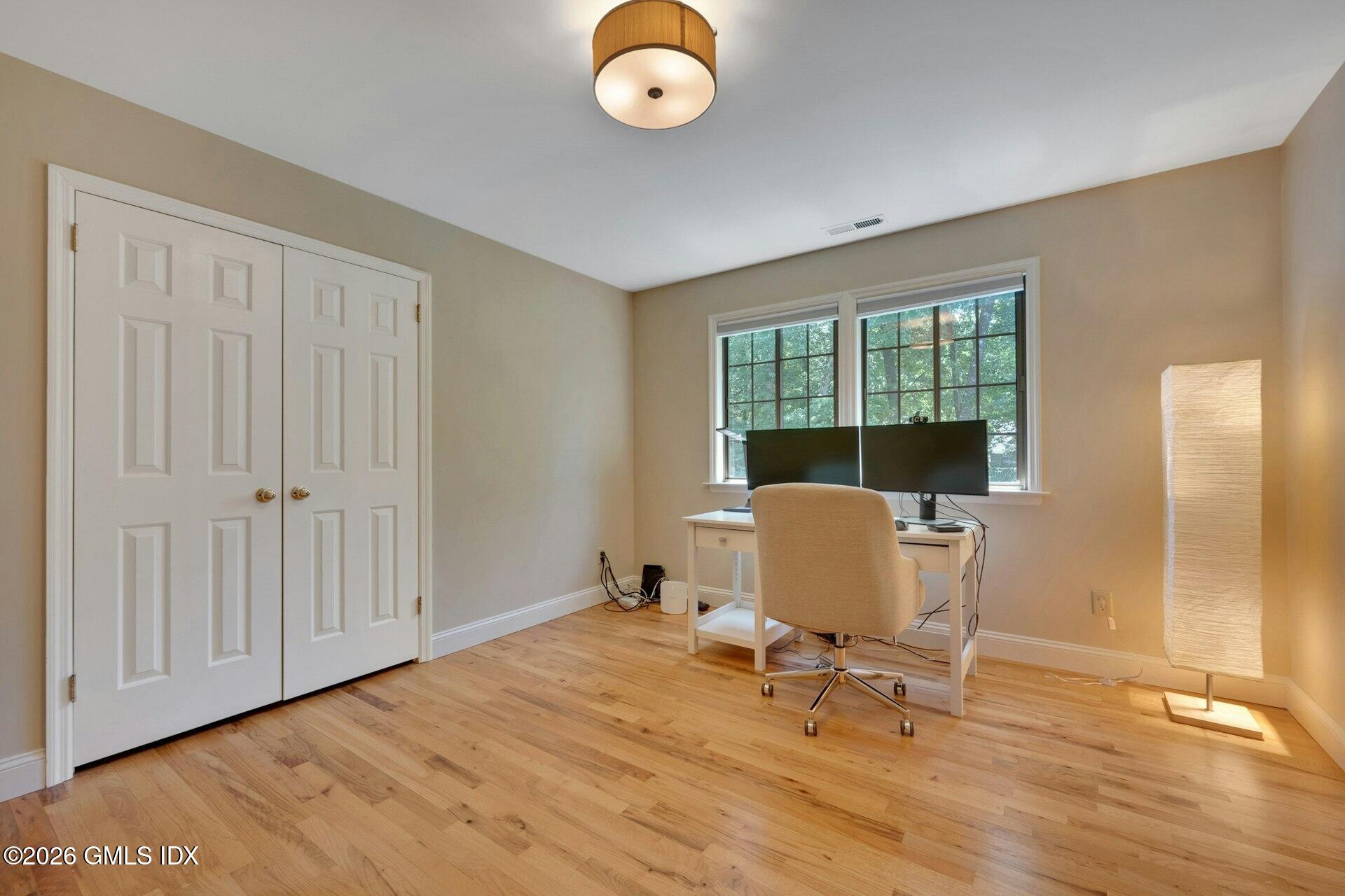 45 Mayapple Road Stamford, CT 06903 - Photo 18 of 32 17