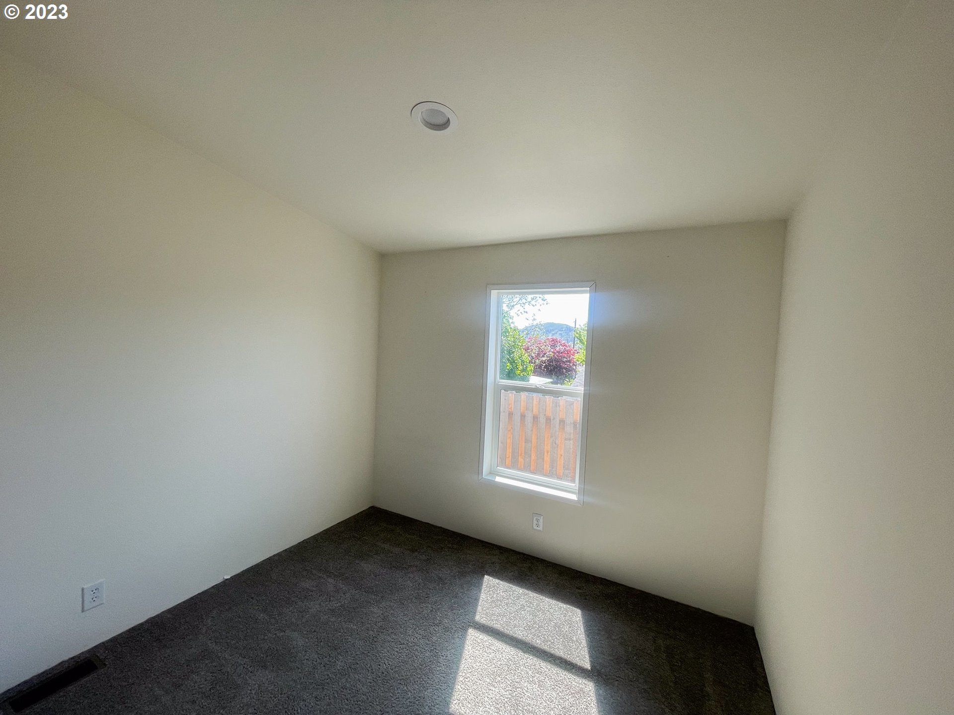 210 Bender Street Myrtle Point, OR 97458 - Photo 17 of 25 Gallery Image 17