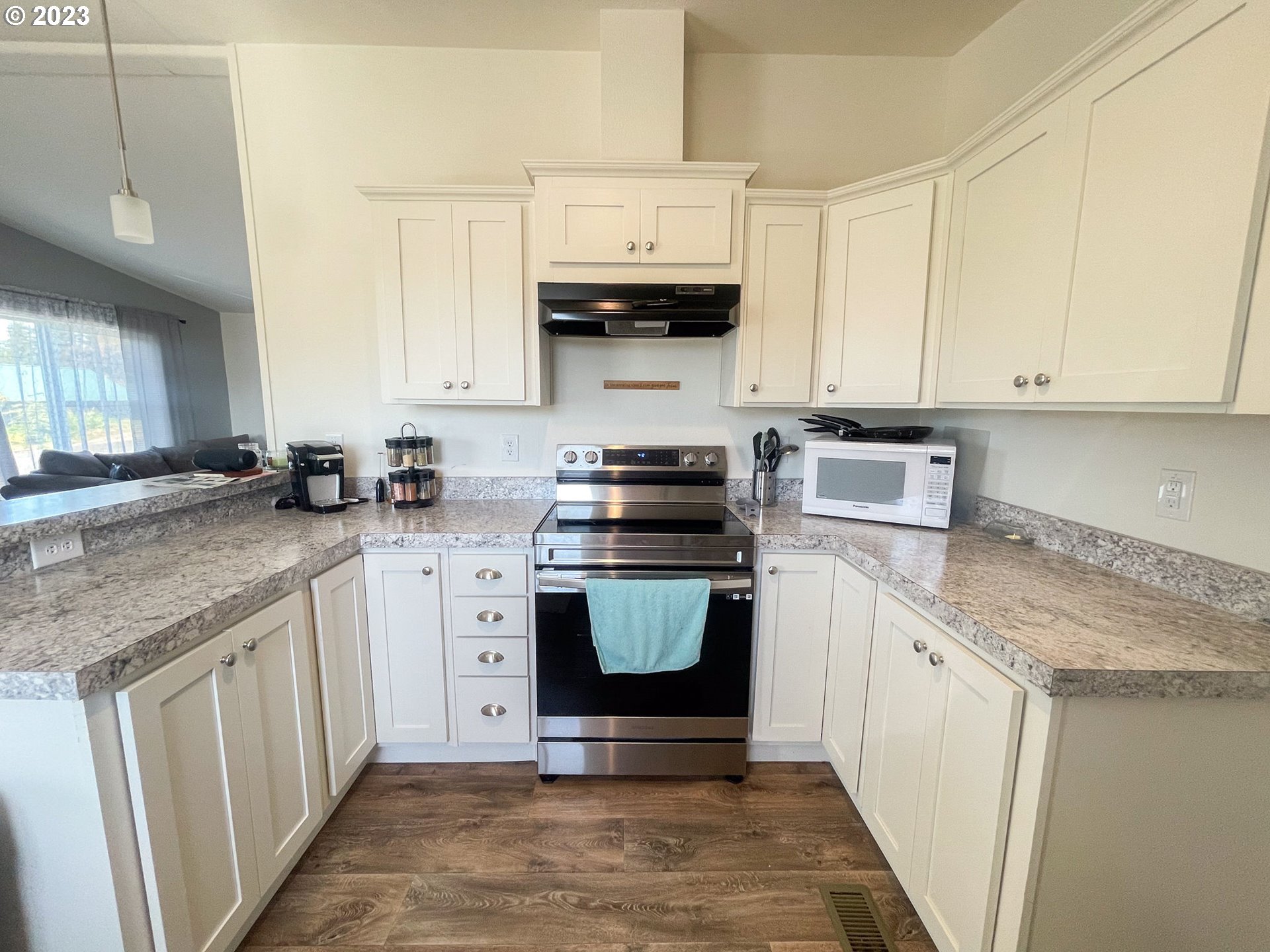 210 Bender Street Myrtle Point, OR 97458 - Photo 5 of 25 Gallery Image 5
