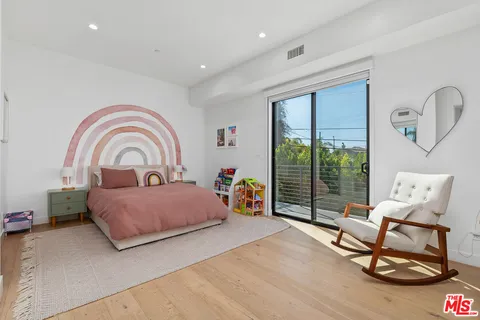 $2,850,000 | 5131 Etiwanda Avenue, Tarzana, CA 91356