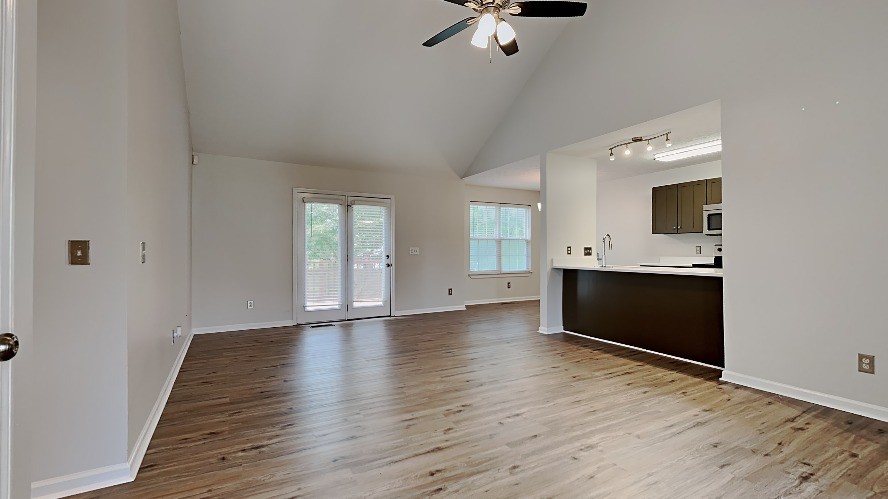 724 Spring Meadow Lane Lebanon, TN 37087 - Photo 2 of 11 Gallery Image 2